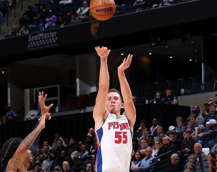 kaiyun官网-关于湖人怒砍21分转会期底特律活塞强势反弹，清晨阿斯顿维拉调整名单以备欧超杯看傻球迷的信息