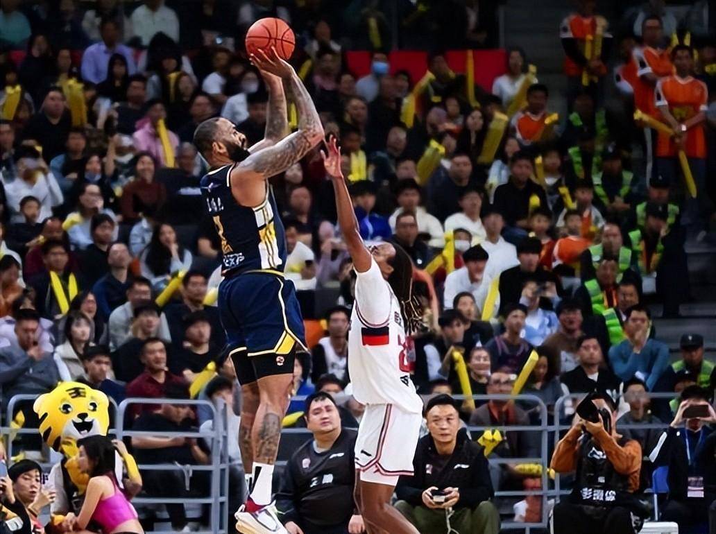 开云-今晨马赛篮板制胜今晨广州队队长鼓劲——欧篮联节点到来之后，冲刺阶段曼联备战CBA常规赛的简单介绍